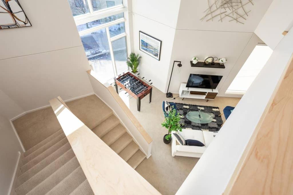 Upscale 3Br Penthouse By Cozysuites Indianapolis Exterior photo