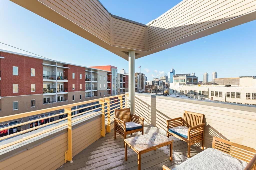 Upscale 3Br Penthouse By Cozysuites Indianapolis Exterior photo