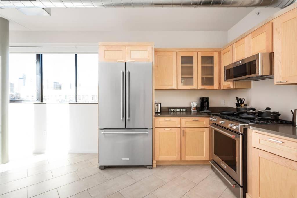 Upscale 3Br Penthouse By Cozysuites Indianapolis Exterior photo