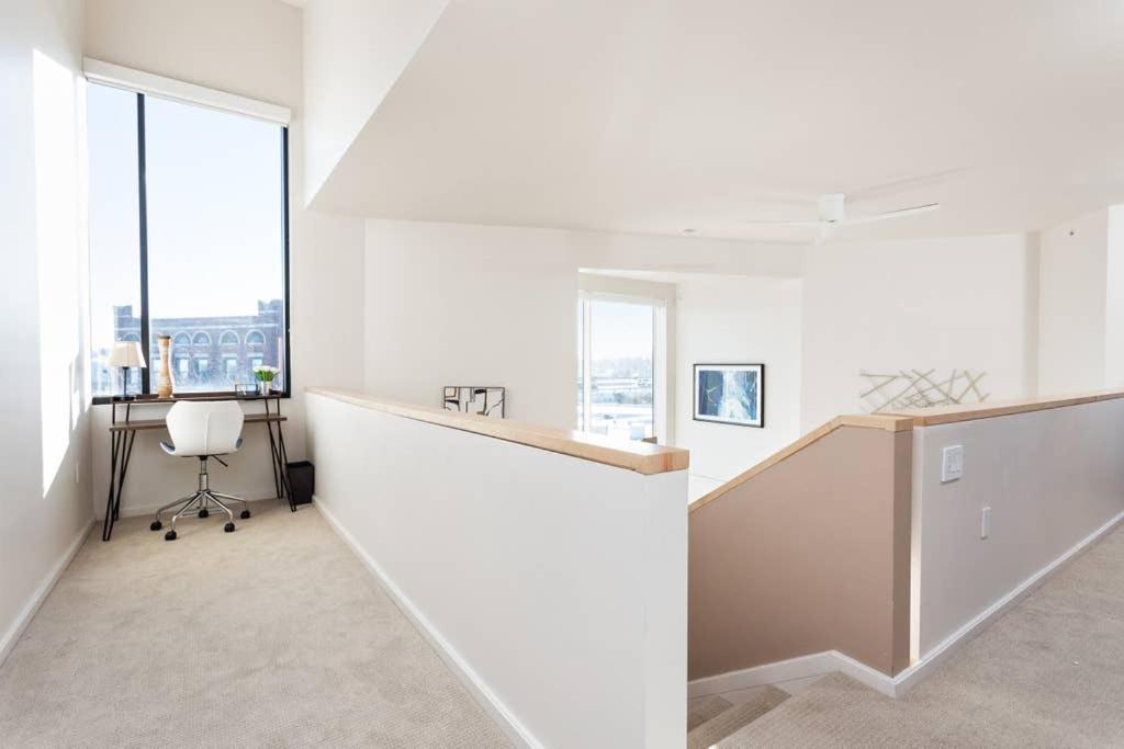 Upscale 3Br Penthouse By Cozysuites Indianapolis Exterior photo